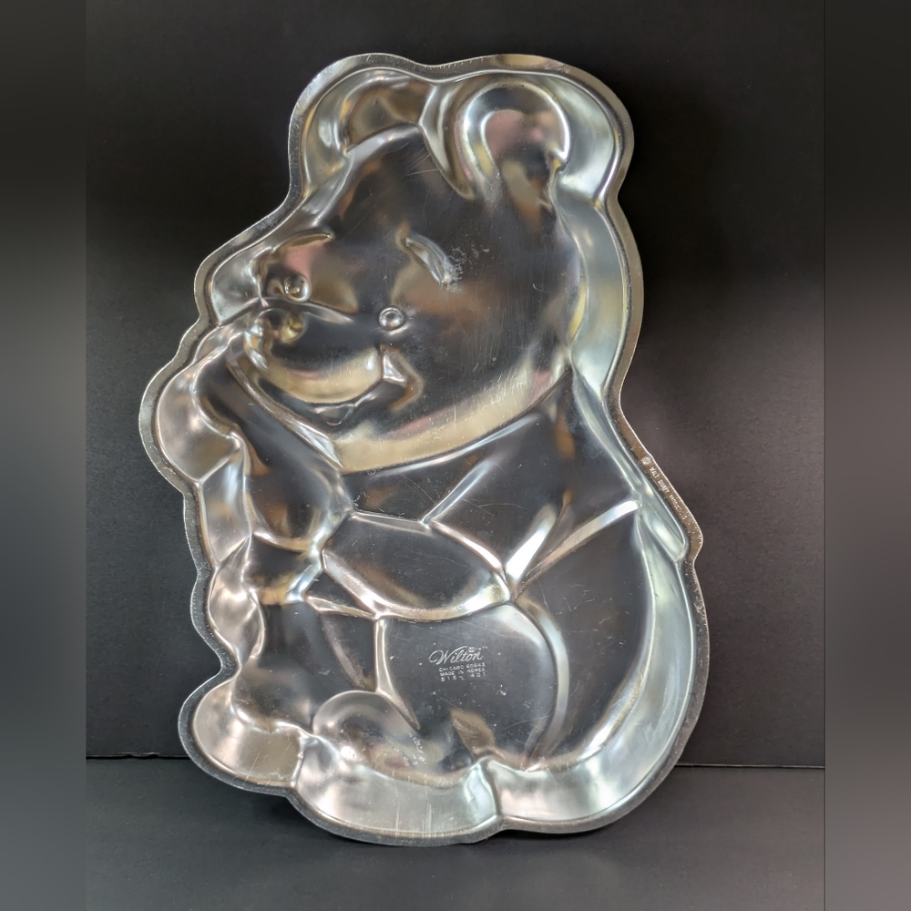 1971 Winnie-the-Pooh Cake Baking Pan Vintage Walt Disney Productions Mold